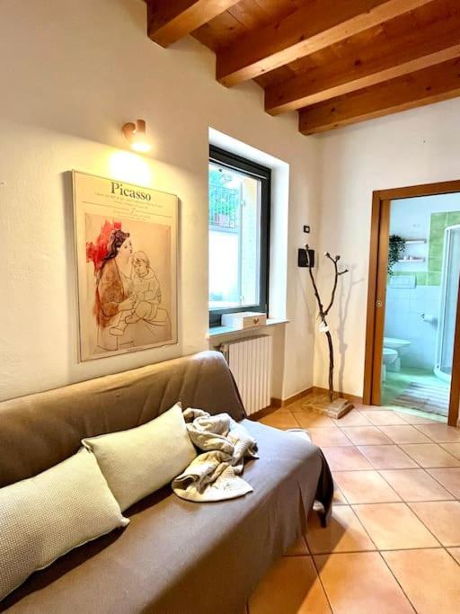 La Casa Di Nina - Appartamento 1 Valeggio sul Mincio Ngoại thất bức ảnh